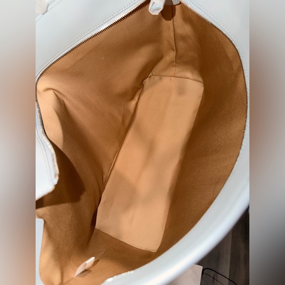 NWT MCM Light Gray Aren Shopper Tote-MM - Picture 2 of 6